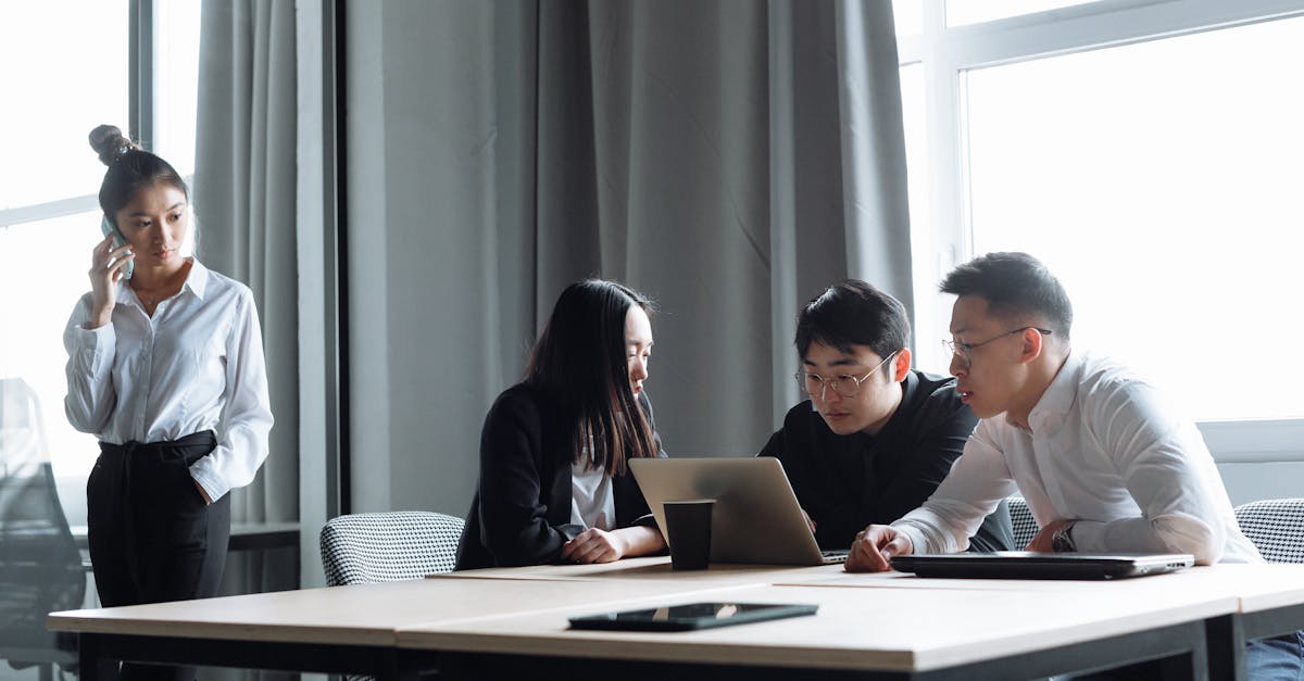 已绑卡实名账号：代理注册商标的工具