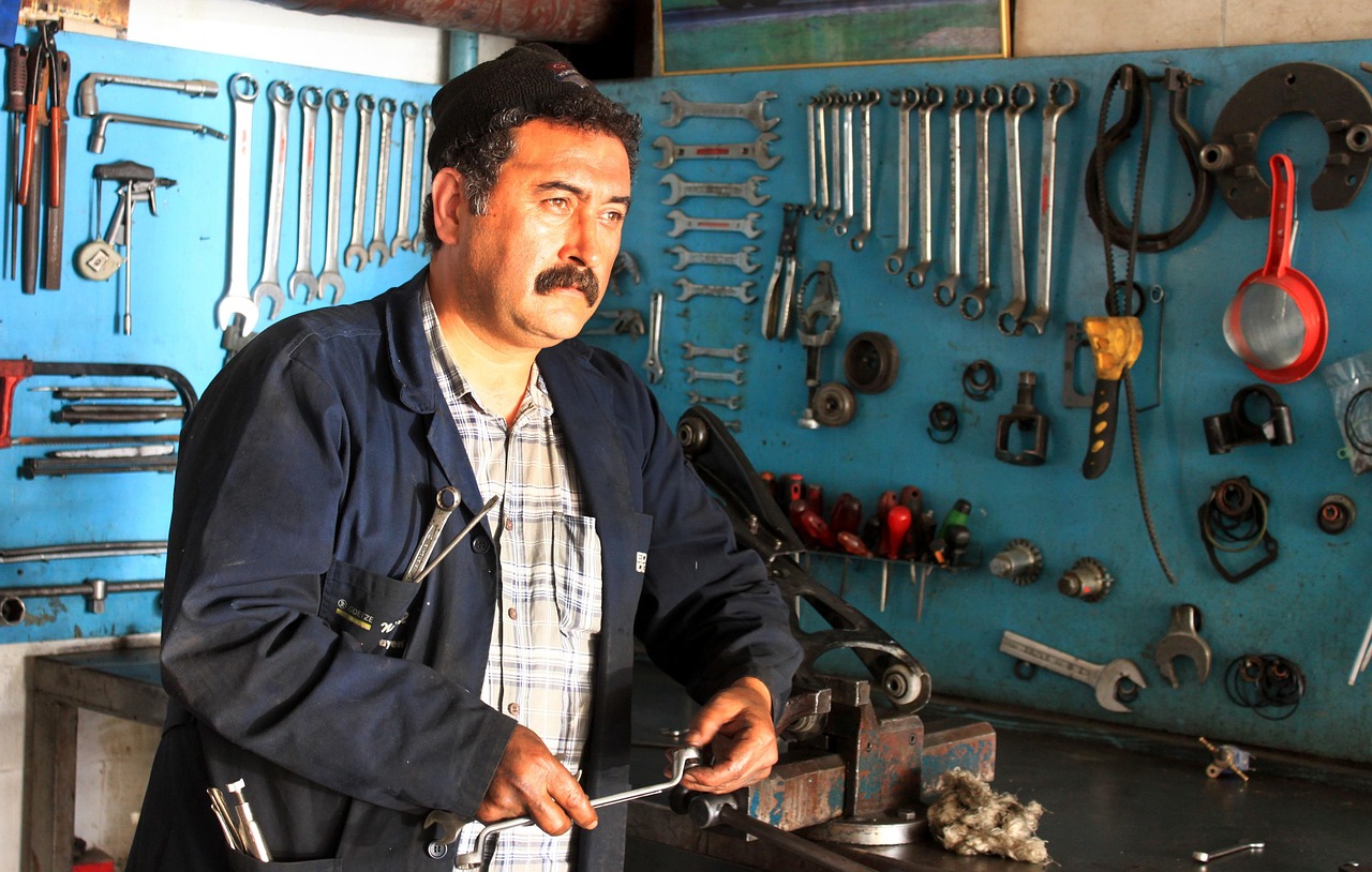 买微信小号：工程师app详情下载教程